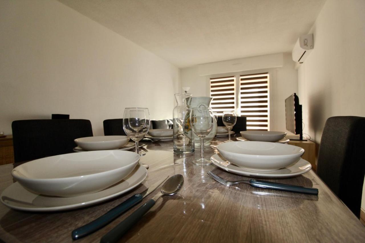 Logement Renove Avec Mobilier 2023 Apartment Avignon Exterior photo